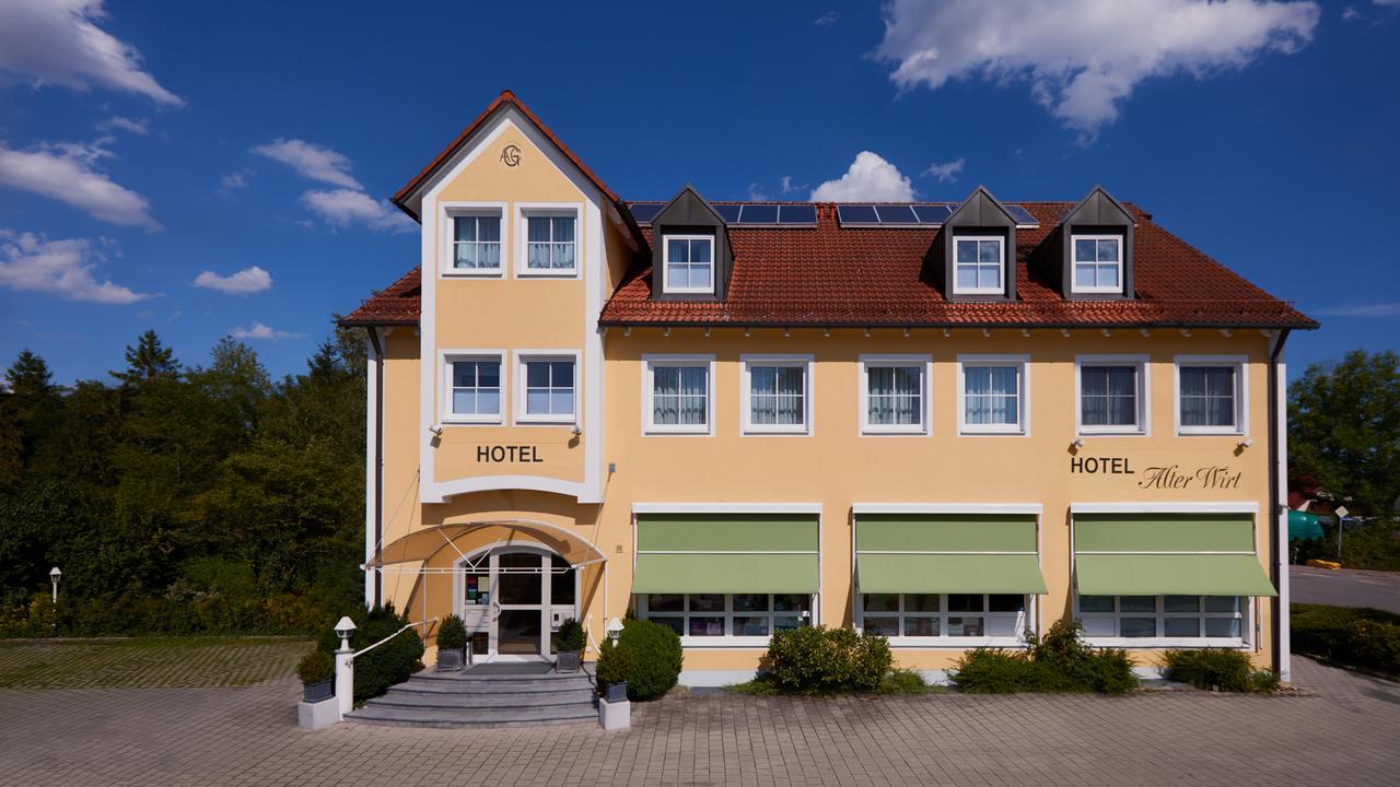 Hotel Alter Wirt Hallbergmoos Exterior foto